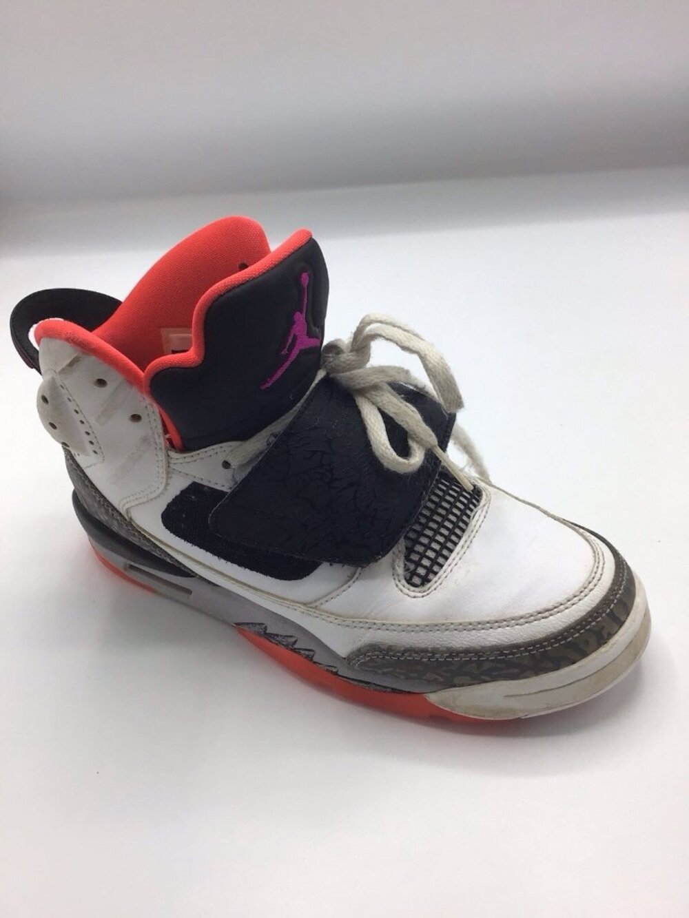 Jordan Air Jordan Son of Mars Hot Lava High Top Sneaker 512245-105 2015
